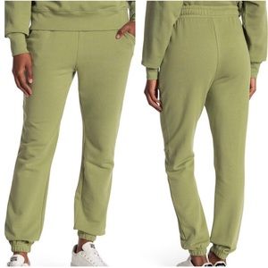 WE WORE WHAT NWT GREEN JOGGER SWEAT PANTS IN SAGE GREEN SMALL